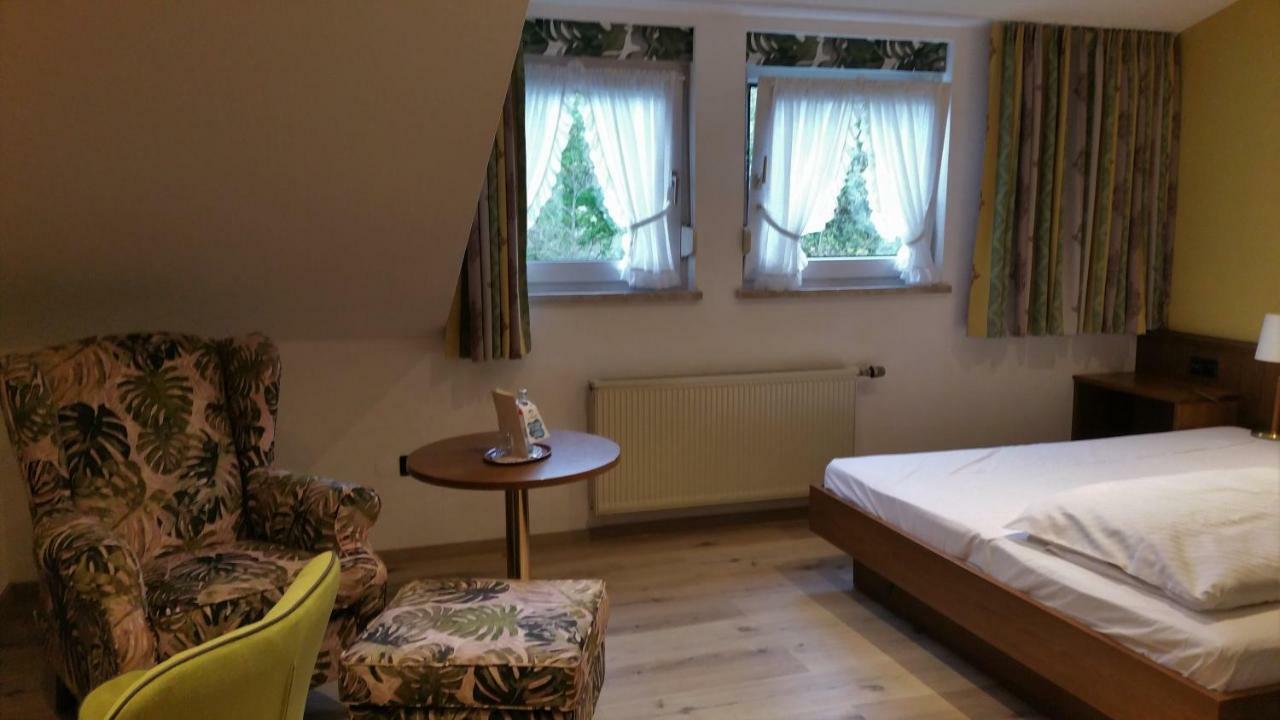 Land-gut-Hotel Zur Brücke Drolshagen Exterior foto
